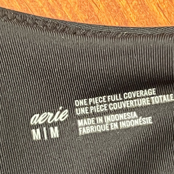 Aerie One Piece Swim Suit Black Ruffle MEDIUM - Picture 4 of 4